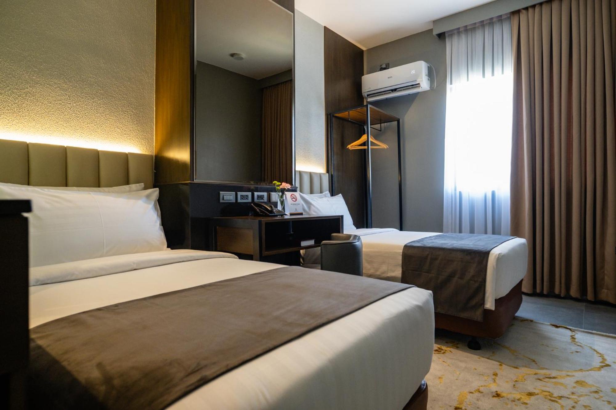 Amber Hotel - Cebu Dış mekan fotoğraf